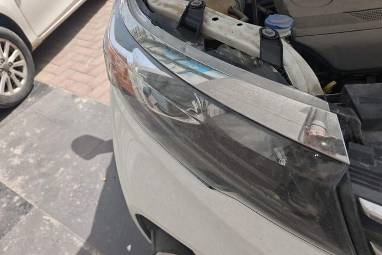 Used GAC Trumpchi GS3 2017 150N Automatic Elite Edition Right Front Headlight