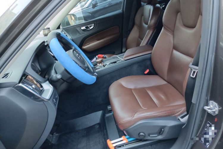 Used Volvo XC60 2019 T5 4x4 Smart Edition China V Standard