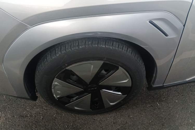 Used AION Y 2023 Younger
