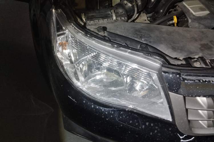 Used Subaru Forester 2011 2.5XS Automatic Luxury Edition Right Front Headlight