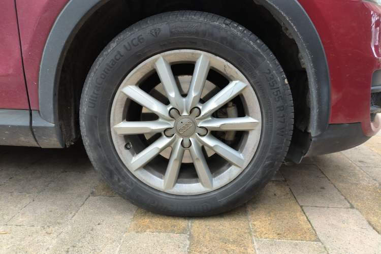 Used Audi Q3 2013 35 TFSI Ambition Edition Right Front Wheel Hub