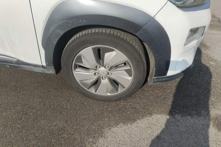 Used Hyundai ENCINO Electric 2020 TOP Enjoyment Edition Right Front Wheel Hub