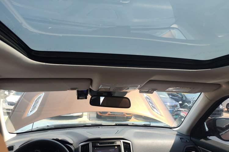 Used CHANGAN CS95 2017 2.0T Two-Wheel Drive Zhitu Edition