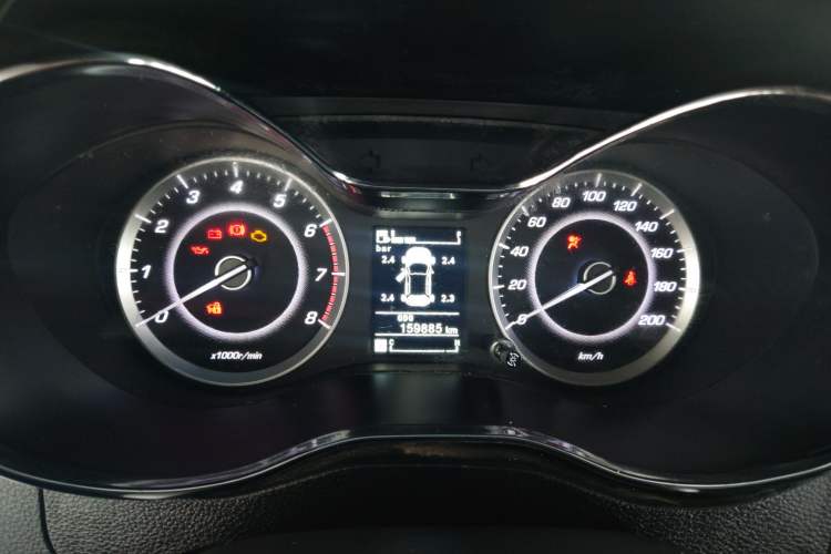 Used Baojun 560 2015 1.8L manual luxury version