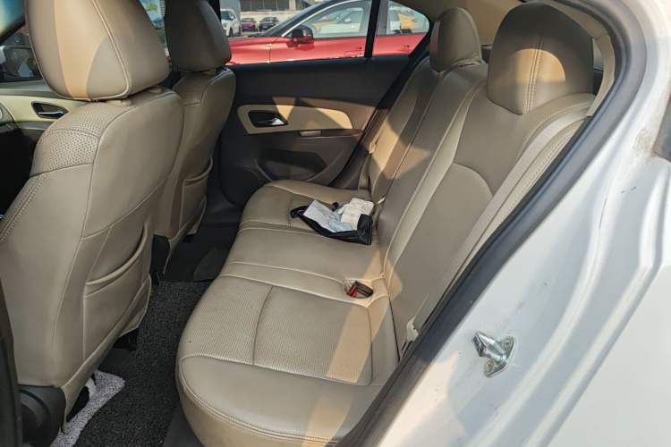 Used Chevrolet Cruze 2015 1.5L Classic SL MT
