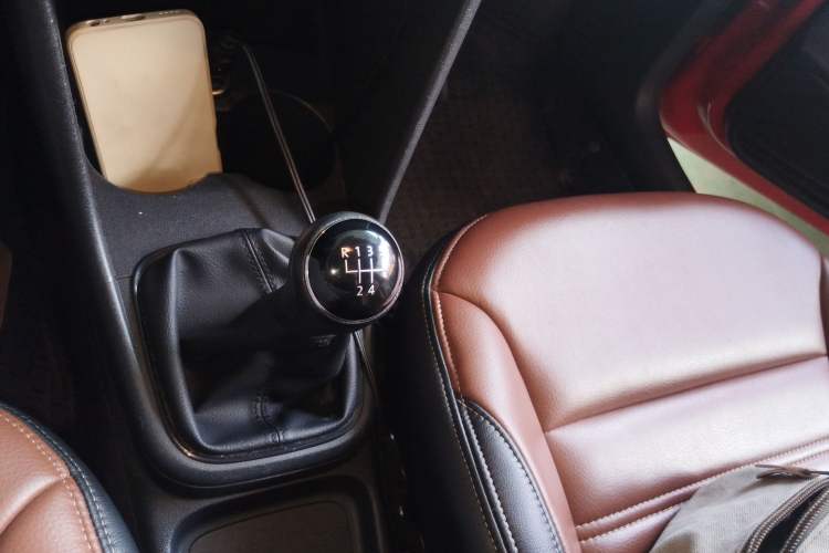 Used Volkswagen Polo 2016 1.4L Manual Fashion Model Gear Lever