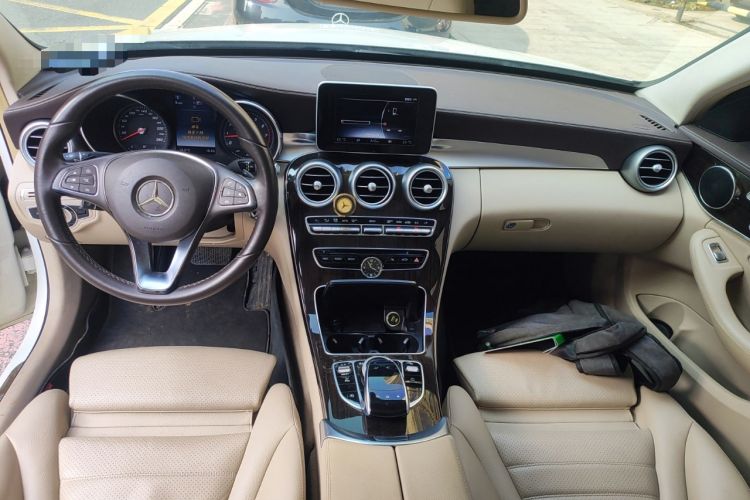 Used Mercedes-Benz C-Class 2015 Facelift C 200 L
