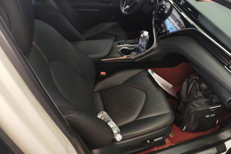 Used Toyota Camry 2018 2.5G Luxury Edition
