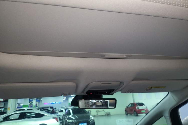 Used XPeng X9 2024 702 Ultra-Long Range Max
