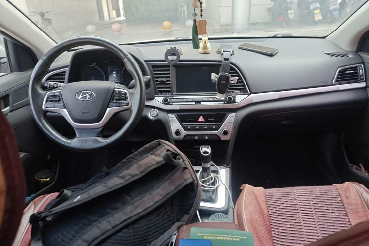 Used Hyundai Elantra (6th Generation / Lingdong) 2016 1.6L Automatic ZhiXuan · Luxury Version
