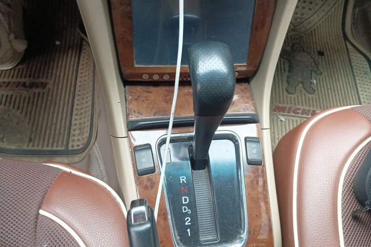 Used Honda Accord 2007 2.4L Automatic Comfort Classic Edition Gear Lever