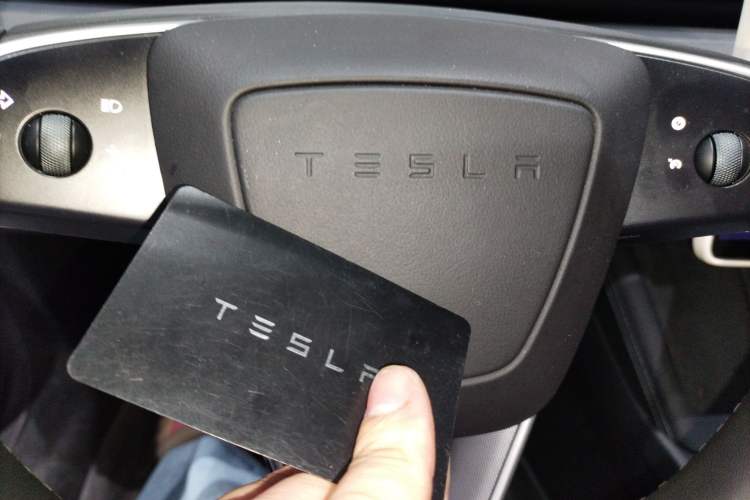 Used Tesla Model 3 2025 Rear-Wheel-Drive Version
