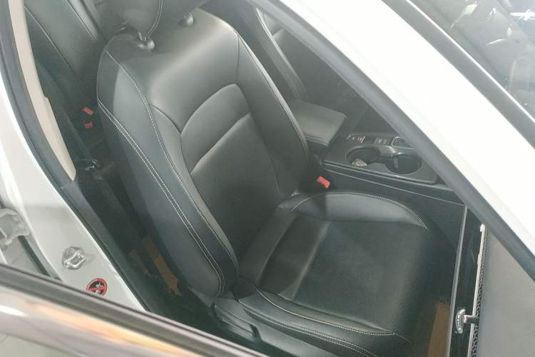 Used Honda Civic 2023 240TURBO CVT Dynamic Edition
