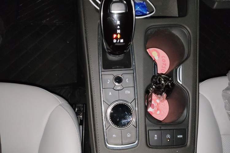 Used Cadillac XT4 2024 28T Two-Wheel-Drive Prestige Version