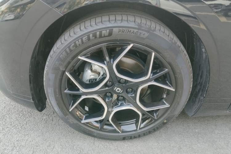 Used CHANGAN NEVO A07 2024 Pure Electric "True Fragrance" Edition 515 Prestige Model Left Front Wheel Hub