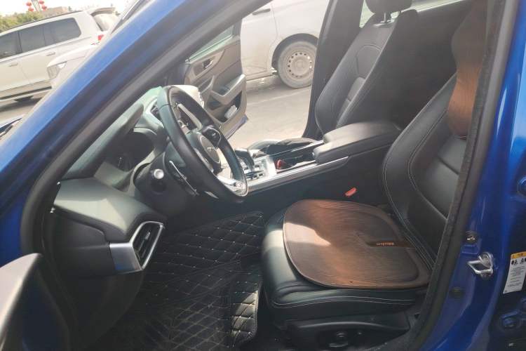 Used Jaguar XEL 2020 2.0T 200 PS R-DYNAMIC S Advanced Sport Edition Left Front Seat