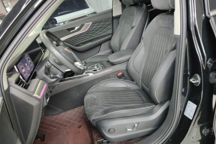 Used Hongqi HS5 2022 Facelifted Version 2.0T Smart Connect Flagship All-Wheel-Drive Edition