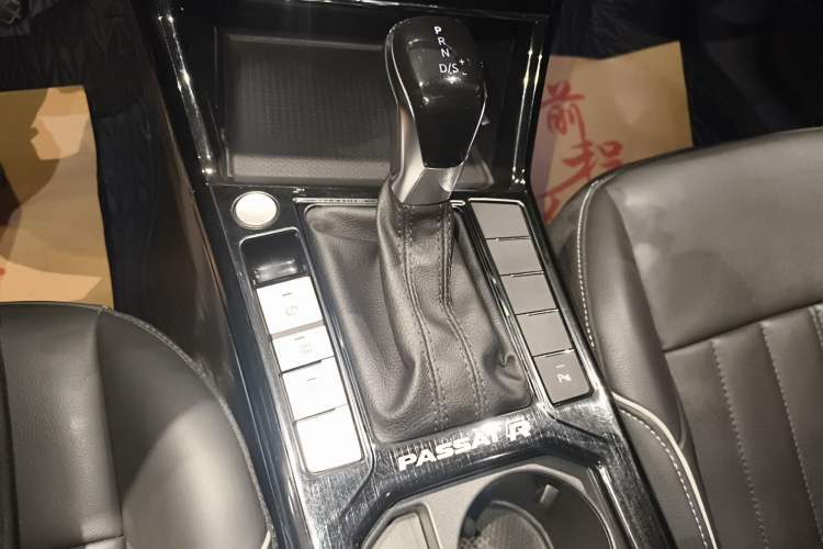 Used Volkswagen Passat 2022 330TSI Starry Elite Edition