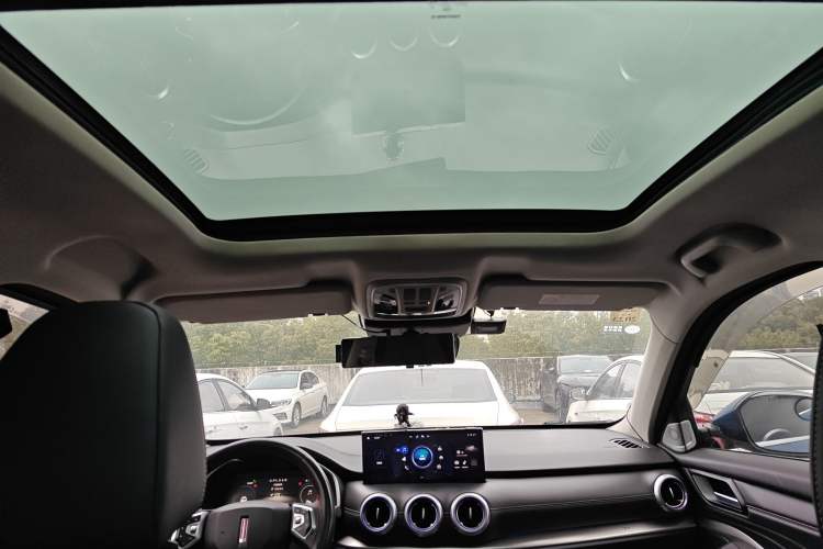 Used Wey VV6 2021 2.0T Two-Wheel Drive Smart Protection+
