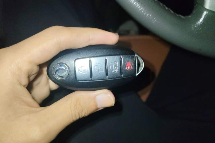 Used Dongfeng Aeolus A60 2012 1.6L Manual Luxury Model