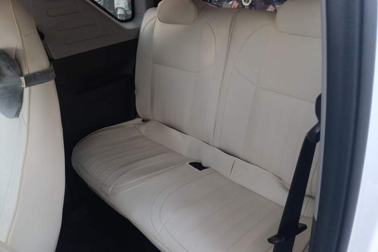 Used Geely Galaxy Panda 2023 Panda Mini 200km Endurance Bear
