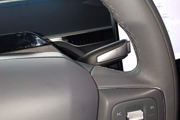 Used XPeng MONA M03 2025 600 with Ultra-Long Range Max Gear Lever