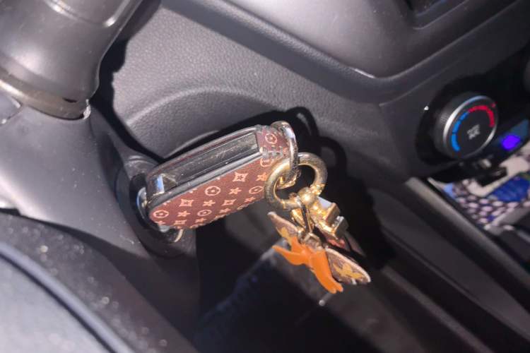 Used Kia K2 2015 Sedan 1.4L Automatic GLS