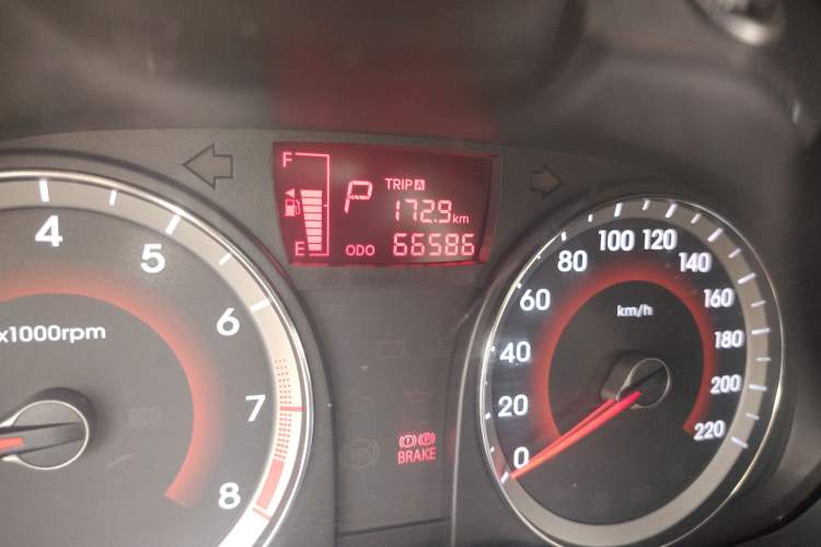 Used Hyundai Verna (older generation) 2016 1.4L Automatic Leading-Edge GLX
