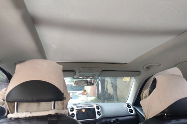 Used Volkswagen Tiguan 2013 1.8TSI Automatic Two-Wheel Drive Luxury Model Headliner