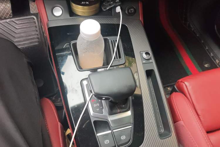 Used Audi Q5L 2021 40 TFSI Enjoy Life Edition Gear Lever