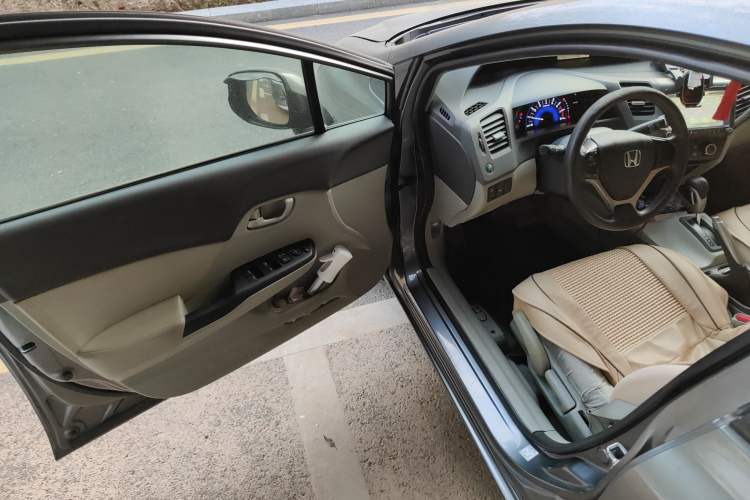 Used Honda Civic 2012 1.8L automatic comfort version
