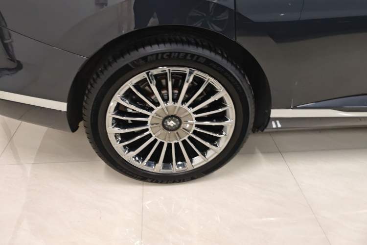 Used Hyptec HL 2025 700 Ultra Six-Seater All-Wheel-Drive LiDAR Version
