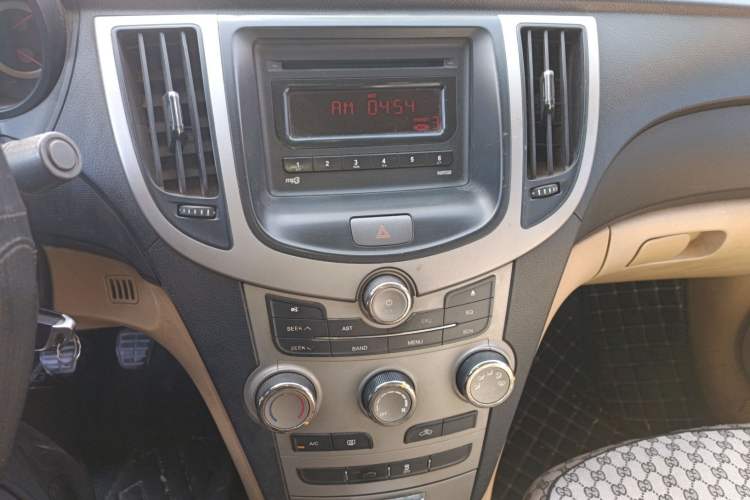 Used Chery A3 2010 Restyled Sedan 1.6L Manual – Entry-Level Trim