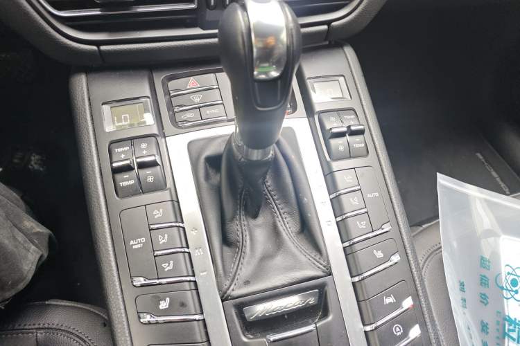 Used Porsche Macan 2018 Macan 2.0T
