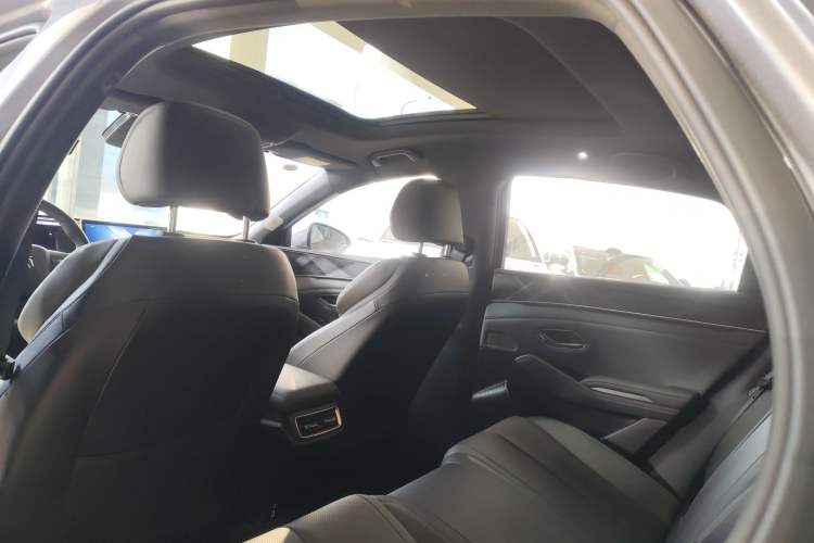 Used BYD Qin L 2025 DM-i Smart Drive 120KM Leading Model