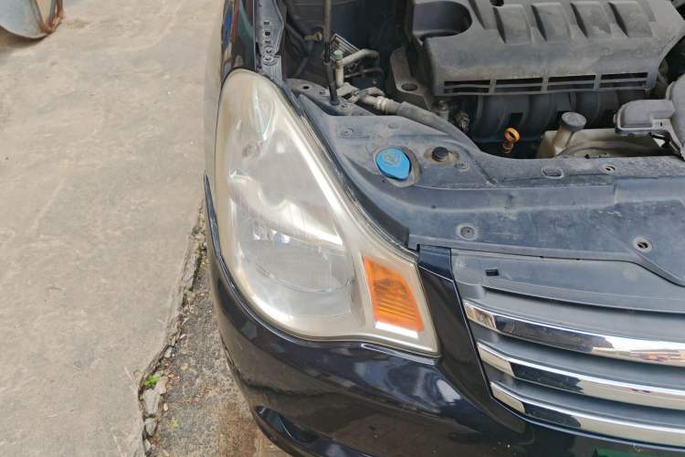Used Nissan Sylphy 2009 1.6XE Automatic Comfort Edition Right Front Headlight