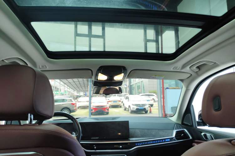 Used BMW X5 2023 xDrive 30Li Luxury M Sport Night Edition Package
