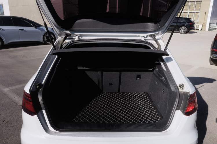 Used Audi A3 2020 Sportback 35 TFSI Ambition China VI Trunk