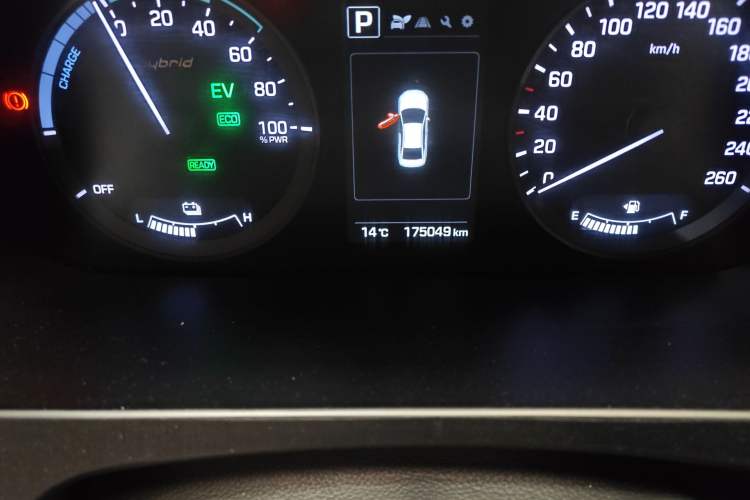 Used Hyundai Sonata 2016 2.0L Hybrid HL Luxury Version
