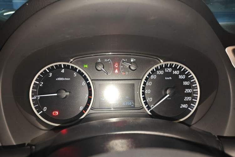 Used Nissan Sylphy 2018 1.6XV CVT Deluxe Edition Instrument Cluster