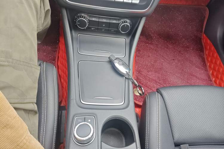 Used Mercedes-Benz GLA 2018 GLA 200 Fashion Model
