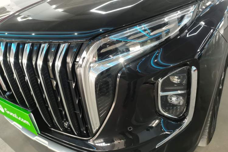 Used Hongqi HS7 PHEV 2024 2.0T PHEV Four-Wheel Drive Flagship Edition 6 Seats