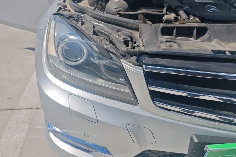 Used Mercedes-Benz C-Class 2013 C 260 CGI Fashion Model Right Front Headlight