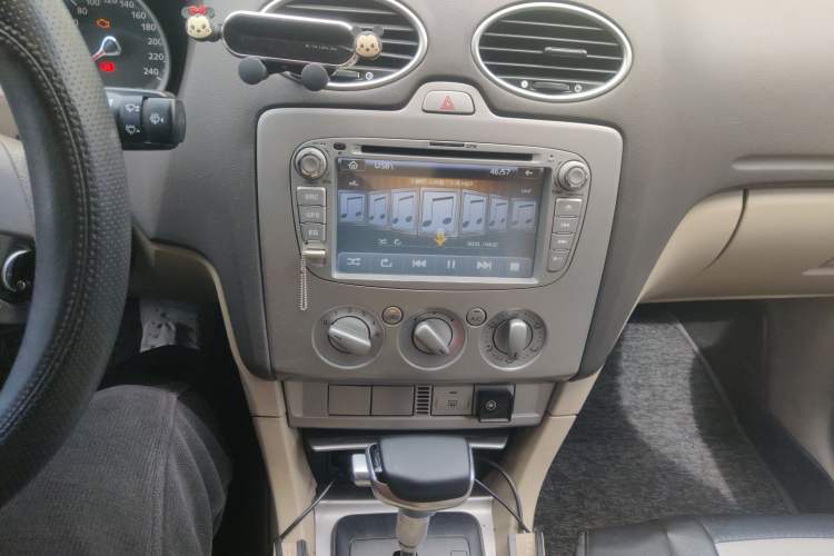 Used Ford Focus 2012 Sedan Classic 1.8L Automatic Base Model
