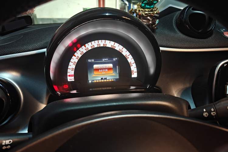 Used smart fortwo 2018 1.0L 52kW Hardtop Passion Edition China V Standard
