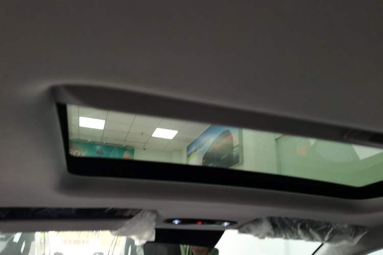 Used Geely Galaxy L6 2024 125km PLUS Dragon Edition