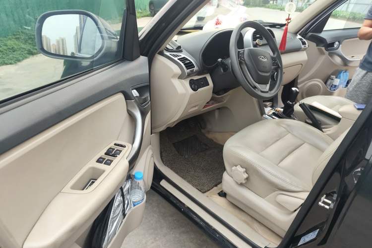 Used Chery Tiggo 3 2014 1.6L Manual Zhishang Edition
