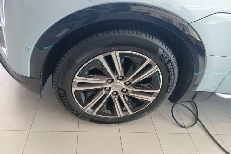 Used Cadillac LYRIQ 2022 Rear-Drive Long-Range Prestige Edition