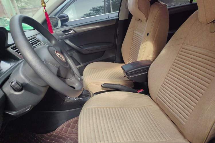 Used Volkswagen Santana 2015 1.6L Automatic Comfort Edition
