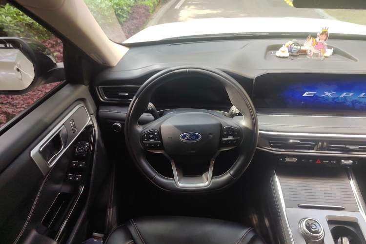 Used Ford Explorer 2023 EcoBoost 285 Four-Wheel Drive Stylish Plus Version 7 Seats
